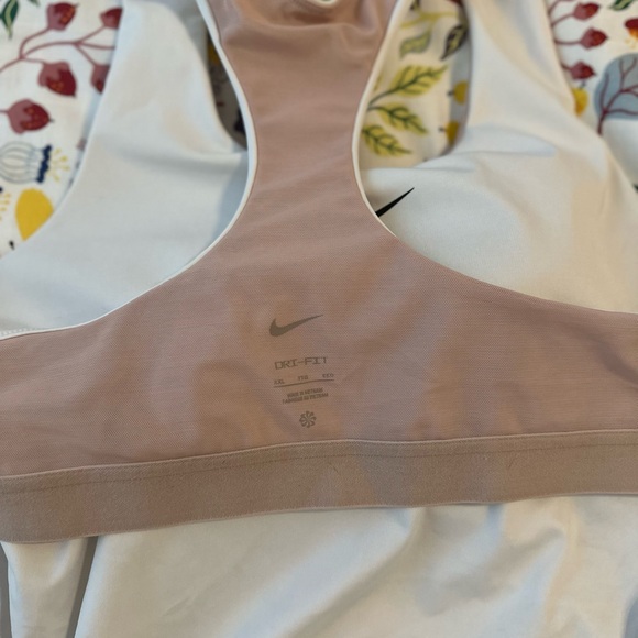BOGO: Nike dri-fit Sleeveless Tank Top - Picture 2 of 2